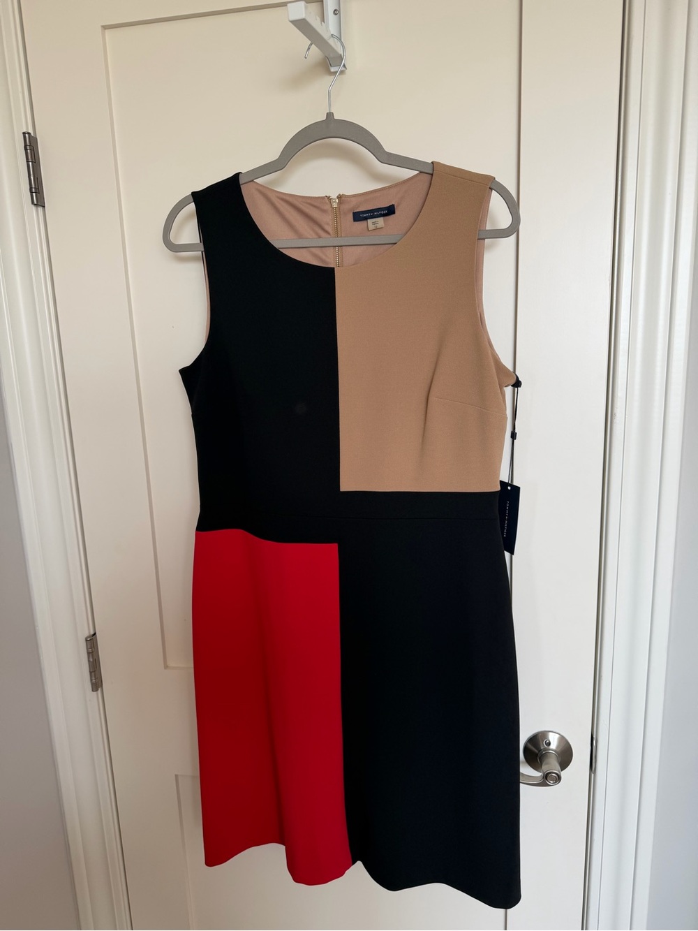 Tommy Hilfiger Sleeveless Colorblock Mini Dress in Black, Red & Tan